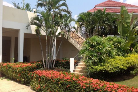 Casa de 5 dormitorios en Pattaya, Tailandia № 54835 - foto 7