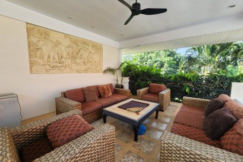 Casa de 5 dormitorios en Pattaya, Tailandia № 54835 - foto 21