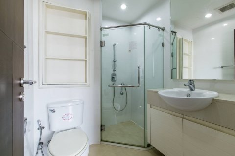 Condominio de 3 dormitorios en Bangkok, Tailandia № 143633 - foto 12