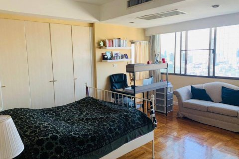 Condominio de 3 dormitorios en Bangkok, Tailandia № 143630 - foto 4