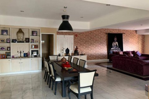 Condominio de 3 dormitorios en Bangkok, Tailandia № 143630 - foto 7