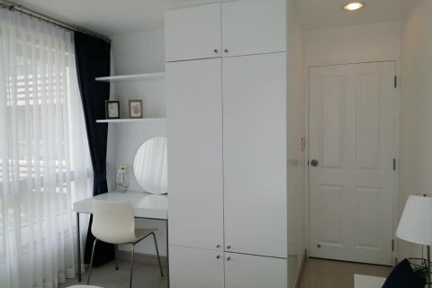 Condominio de 2 dormitorios en Yan Nawa, Bangkok, Tailandia № 143631 - foto 3