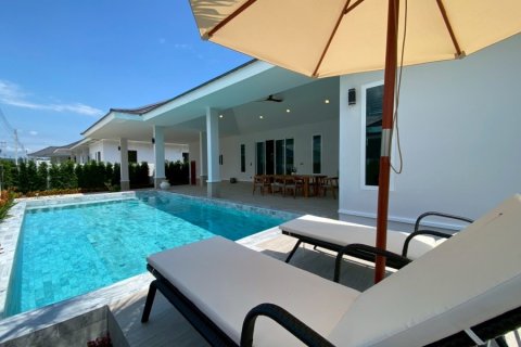 Casa de 3 dormitorios en Hua Hin, Tailandia № 168114 - foto 3