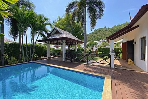 House in Hua Hin, Thailand 2 bedrooms № 168113 - photo 2