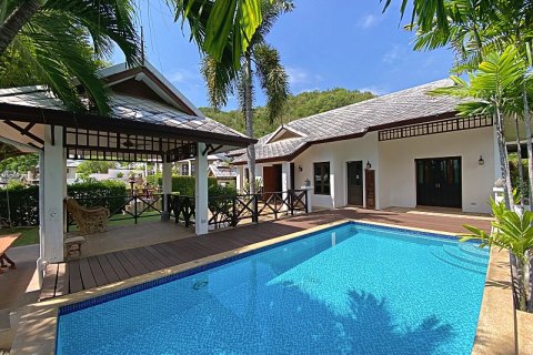 House in Hua Hin, Thailand 2 bedrooms № 168113 - photo 1