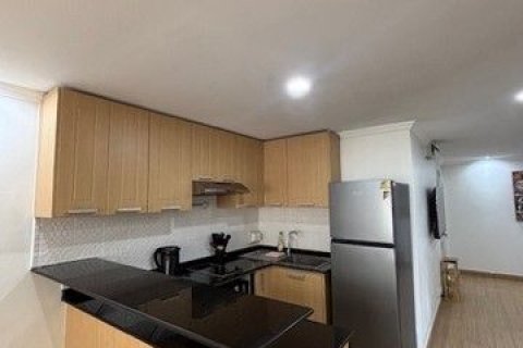Condominio de 2 dormitorios en Khlong Toei, Bangkok, Tailandia № 173628 - foto 19