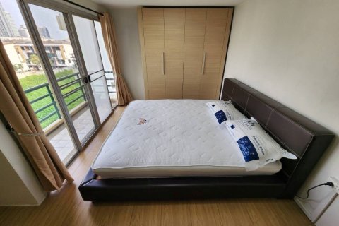 Condominio de 2 dormitorios en Khlong Toei, Bangkok, Tailandia № 173628 - foto 21