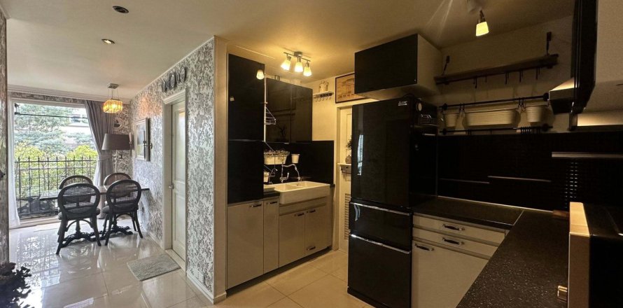 Condominio de 2 dormitorios en Khlong Toei, Bangkok, Tailandia № 147685