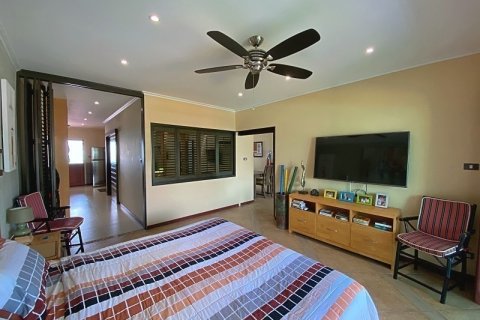 Condominio de 2 dormitorios en Hua Hin, Tailandia № 168435 - foto 17