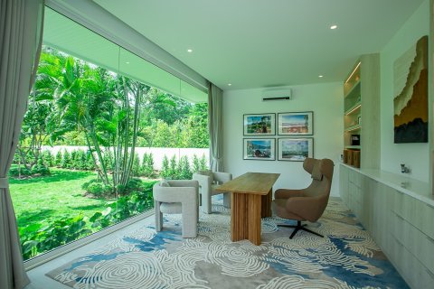Chalet de 4 dormitorios en Hua Hin, Tailandia № 168440 - foto 22
