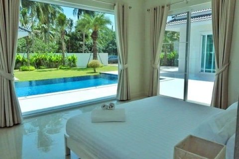 Chalet de 4 dormitorios en Sam Roi Yot, Tailandia № 168441 - foto 6