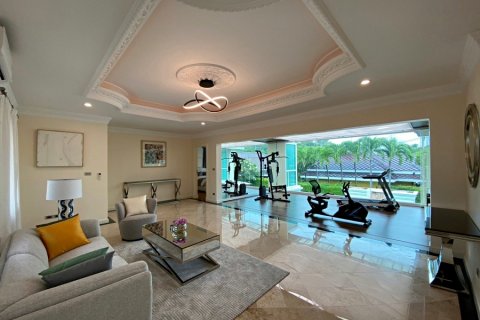 Chalet de 4 dormitorios en Hua Hin, Tailandia № 168439 - foto 23