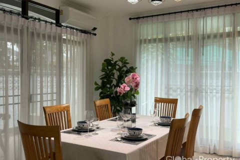 Casa de 3 dormitorios en Pattaya, Tailandia № 144574 - foto 13