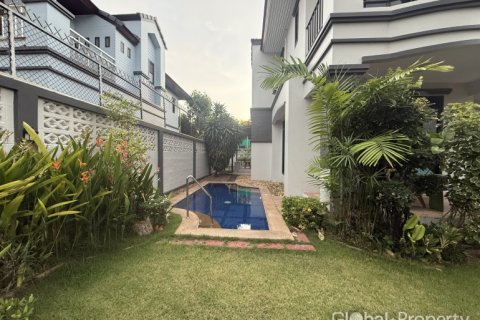 Casa de 3 dormitorios en Pattaya, Tailandia № 144574 - foto 7