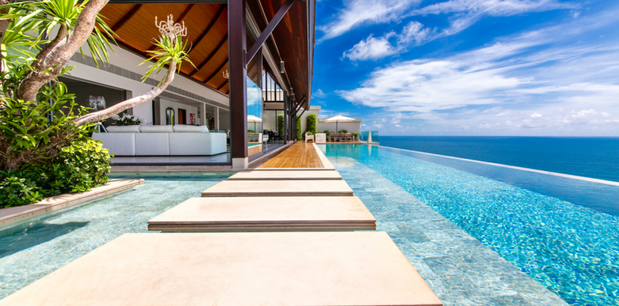 Casa de 5 dormitorios en Phuket, Tailandia № 180759
