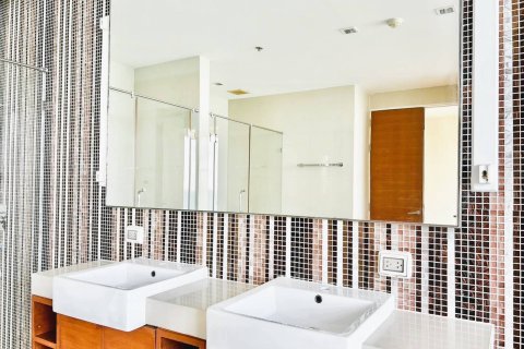Ático de 4 dormitorios en Pattaya, Tailandia № 180764 - foto 17