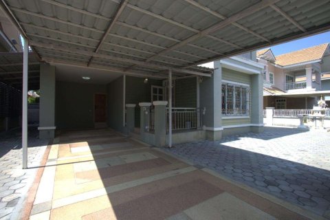 Casa de 3 dormitorios en Chiang Mai, Tailandia № 190877 - foto 13