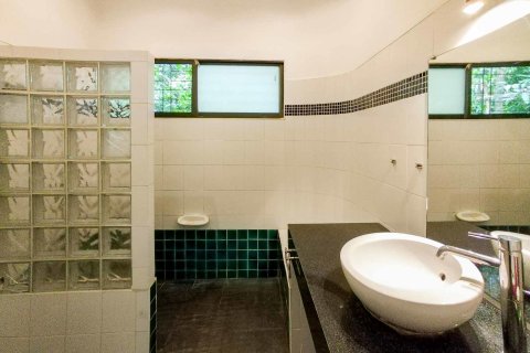 Casa de 5 dormitorios en Chiang Mai, Tailandia № 190875 - foto 19