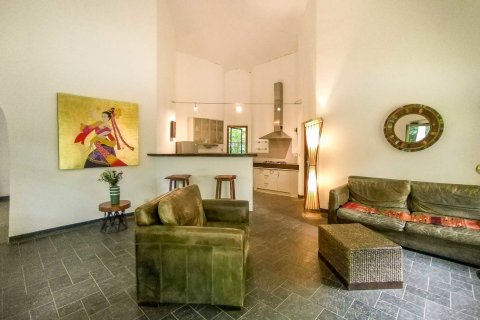 Casa de 5 dormitorios en Chiang Mai, Tailandia № 190875 - foto 7