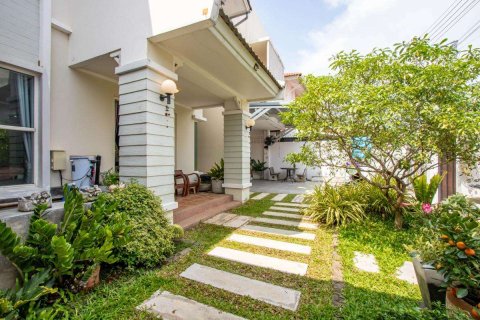 Casa de 5 dormitorios en Chiang Mai, Tailandia № 190878 - foto 25