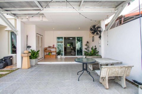 Casa de 5 dormitorios en Chiang Mai, Tailandia № 190878 - foto 6