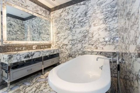 Condominio de 2 dormitorios en Sathon, Bangkok, Tailandia № 134086 - foto 8