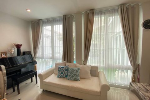 Chalet de 4 dormitorios en Prawet, Bangkok, Tailandia № 134087 - foto 4