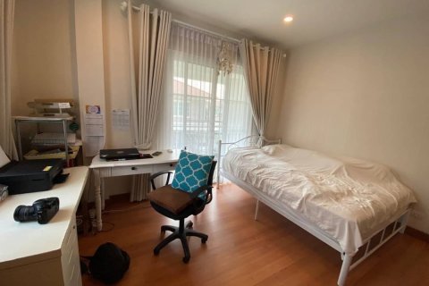 Chalet de 4 dormitorios en Prawet, Bangkok, Tailandia № 134087 - foto 15