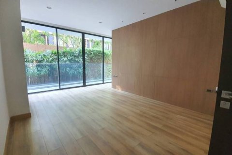 Condominio de 3 dormitorios en Watthana, Bangkok, Tailandia № 134092 - foto 9