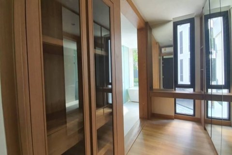 Condominio de 3 dormitorios en Watthana, Bangkok, Tailandia № 134092 - foto 6
