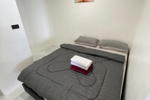Apartamento de 5 habitaciones en Pattaya, Tailandia № 159795 - foto 8
