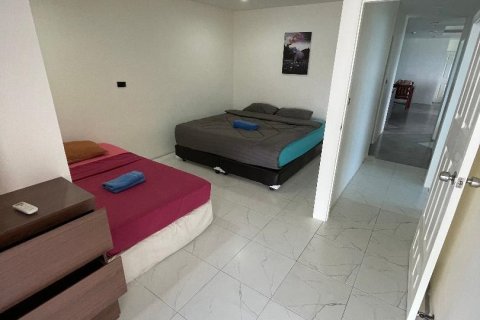 Apartamento de 5 habitaciones en Pattaya, Tailandia № 159795 - foto 9