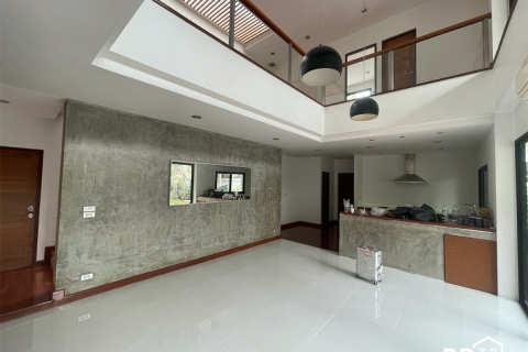 Casa de 4 dormitorios en Bangkok, Tailandia № 189304 - foto 4