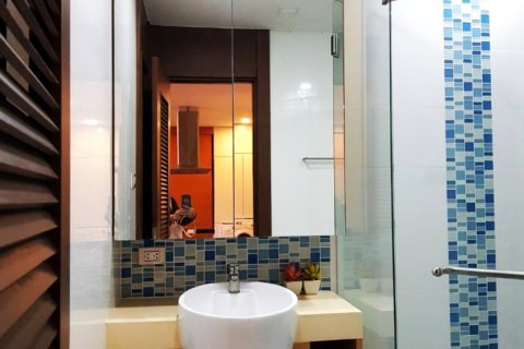 Condominio de 2 dormitorios en Pattaya, Tailandia № 57849 - foto 11