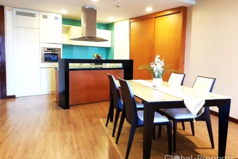 Condominio de 2 dormitorios en Pattaya, Tailandia № 57849 - foto 5