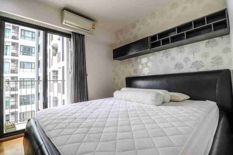 Condominio de 2 dormitorios en Thonburi, Bangkok, Tailandia № 183413 - foto 4