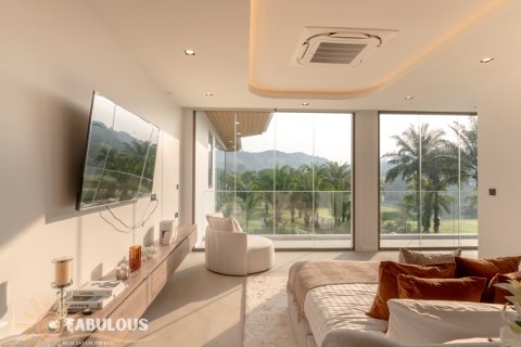 วิลล่าในตำบลกะทู้, ประเทศไทย 5 ห้องนอน № 179507