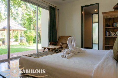 Chalet de 4 dormitorios en Bang Tao, Tailandia № 179506 - foto 14