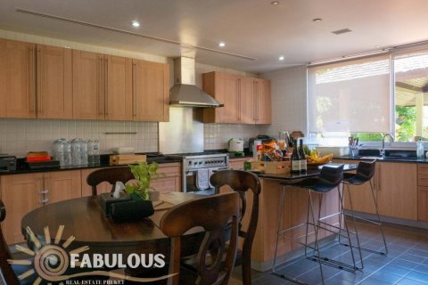Chalet de 4 dormitorios en Bang Tao, Tailandia № 179506 - foto 7