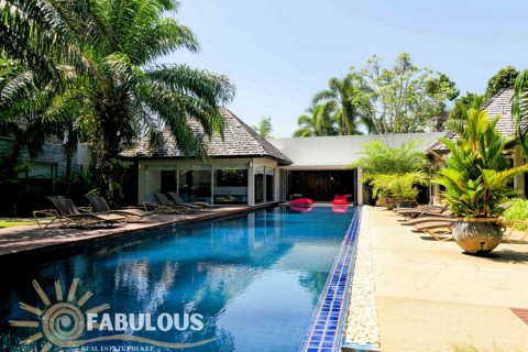 Chalet de 4 dormitorios en Bang Tao, Tailandia № 179506 - foto 2
