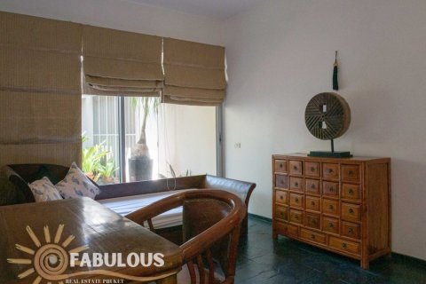 Chalet de 4 dormitorios en Bang Tao, Tailandia № 179506 - foto 17