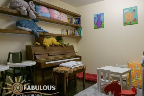 Chalet de 4 dormitorios en Bang Tao, Tailandia № 179506 - foto 12