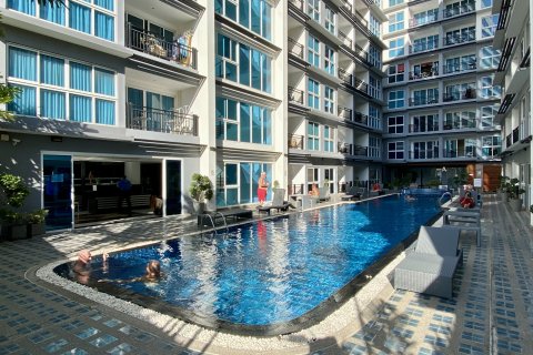 Apartamento de 2 habitaciones en Pattaya, Tailandia № 203449 - foto 13