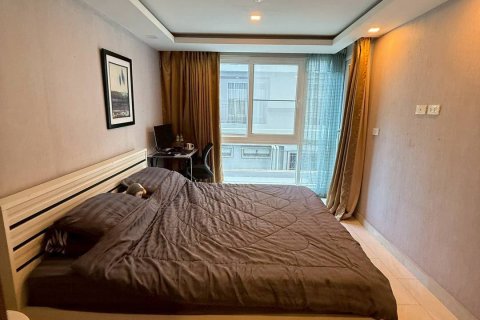 Apartamento de 2 habitaciones en Pattaya, Tailandia № 203449 - foto 4