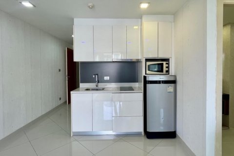 Apartamento de 1 dormitorio en Pattaya, Tailandia № 113374 - foto 17