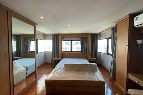Condominio de 3 dormitorios en Bangkok, Tailandia № 190124 - foto 2