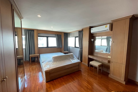 Condominio de 3 dormitorios en Bangkok, Tailandia № 190124 - foto 4