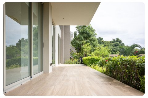 Condominio de 2 dormitorios en Pattaya, Tailandia № 165098 - foto 3