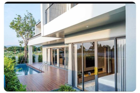 Chalet de 3 dormitorios en Hua Hin, Tailandia № 165102 - foto 3