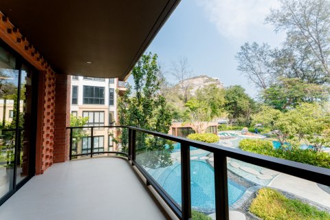 Condominio de 3 dormitorios en Hua Hin, Tailandia № 166754 - foto 1